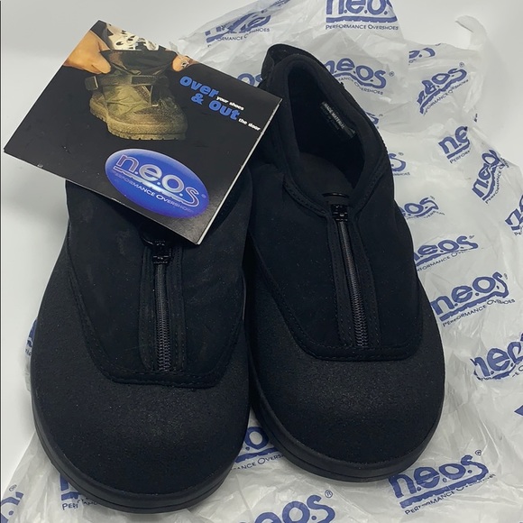 N.E.O.S performance overshoe. Small, black, new - Picture 1 of 13